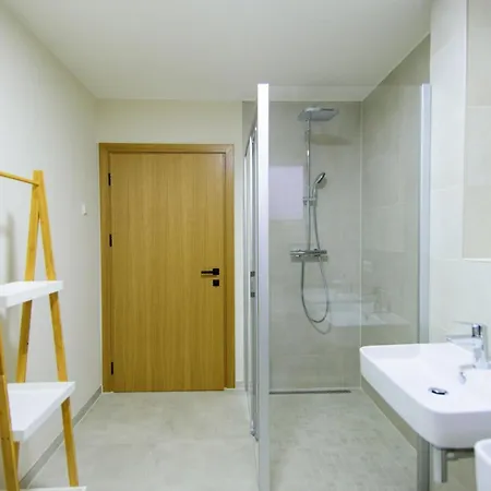 Apartament Wunderschone, Neue Gebaute 2023 Aurelija Reutlingen